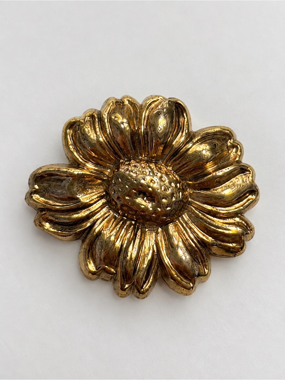 VINTAGE Metal Gold Sunflower Brooch